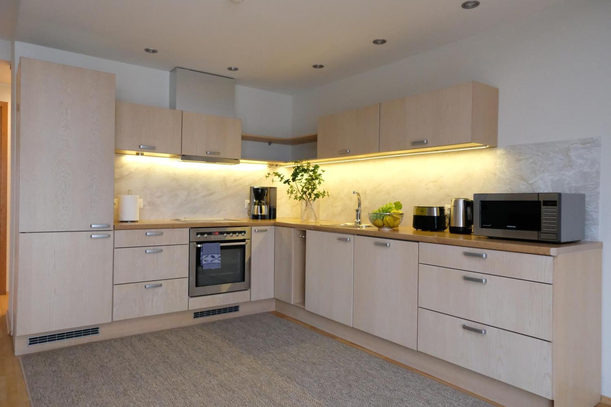 Tallinn City Apartments Roosikrantsi Exteriör bild
